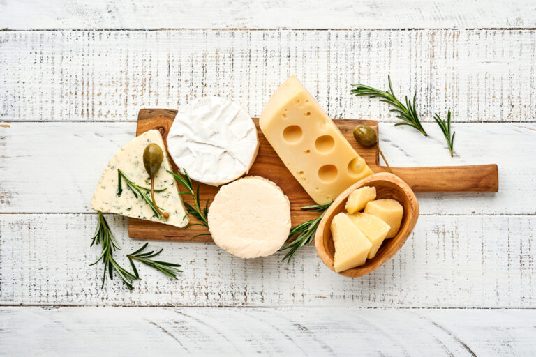 Top 6 Healthiest Types of Cheese You Can Eat