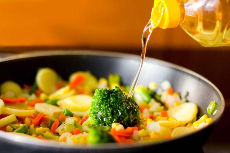Top 6 Best and Worst Cooking Oils You Can Eat