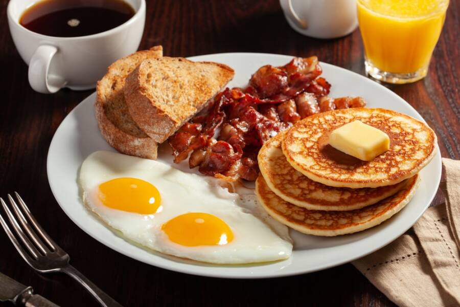 cheap breakfast spots