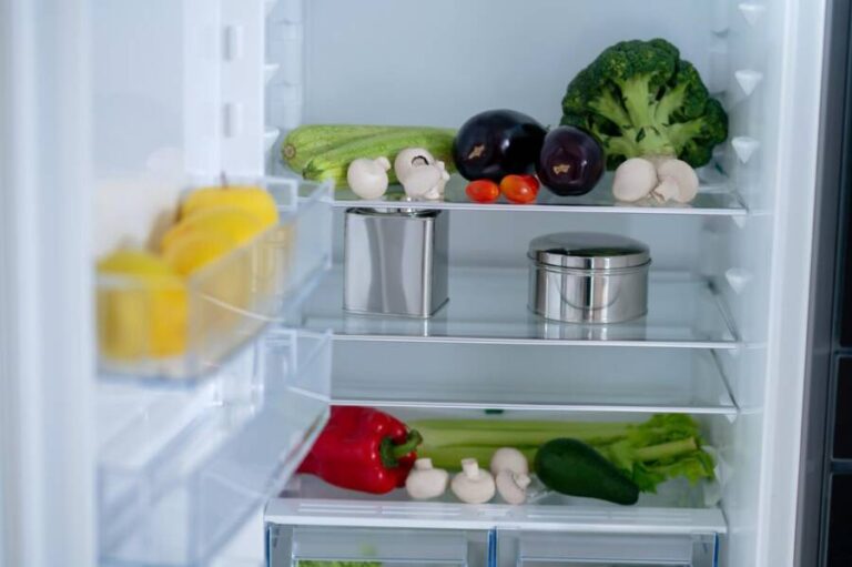 12 Foods You Should NEVER Refrigerate (and Why)